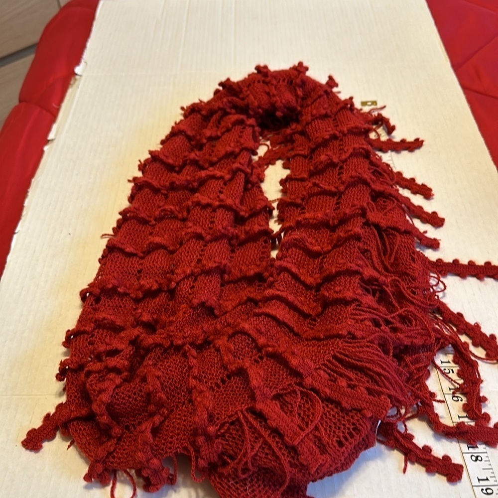 Cranberry Infiniti scarf. NEW - Picture 3 of 4